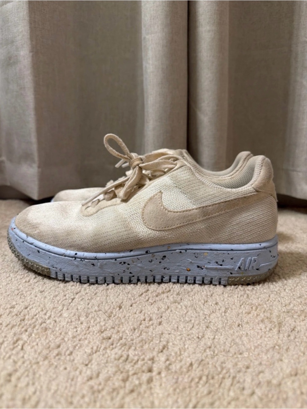 Nike White Canvas Sneakers with Speckled Blue Sole